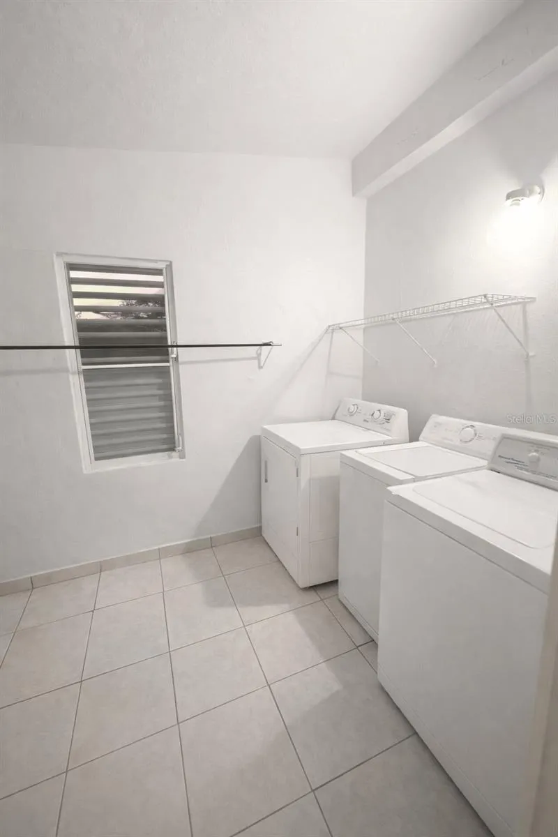 172 RIO ABAJO Cidra, PR 00739