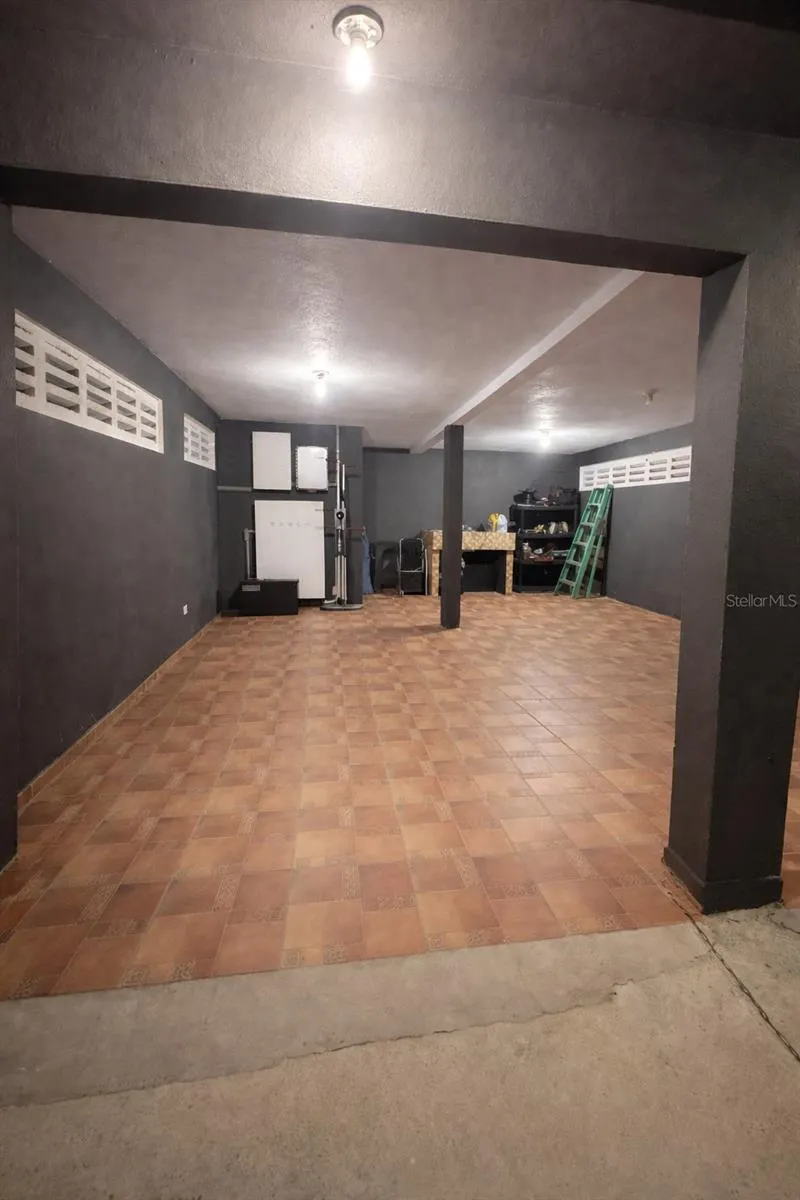 172 RIO ABAJO Cidra, PR 00739
