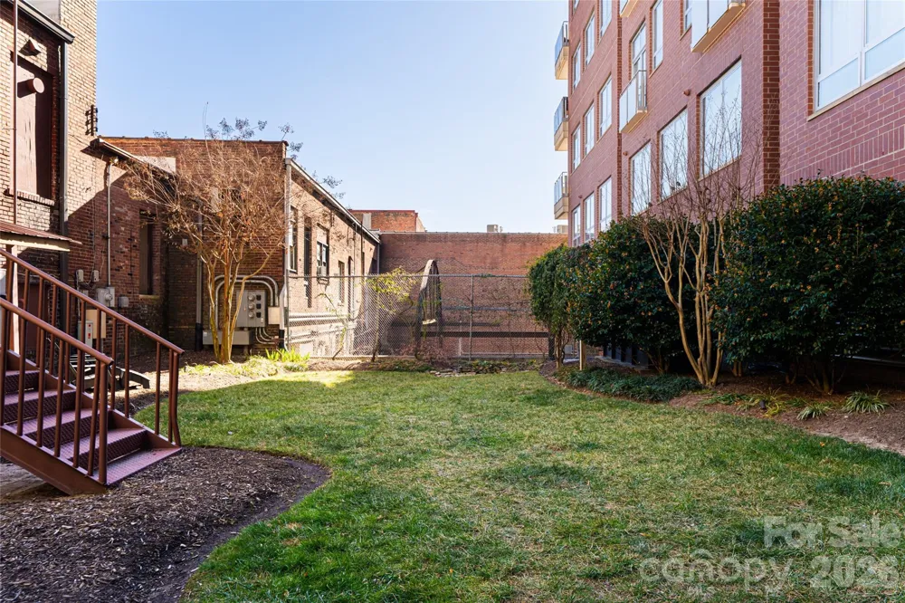 12 S Lexington Avenue #402 Asheville, NC 28801