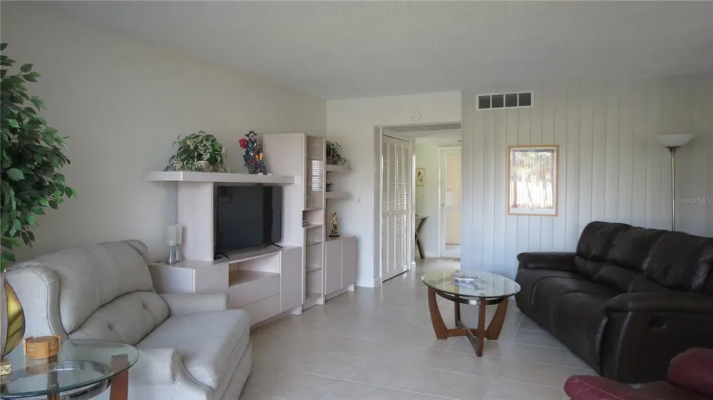7193 W COUNTRY CLUB DRIVE #138 Sarasota, FL 34243