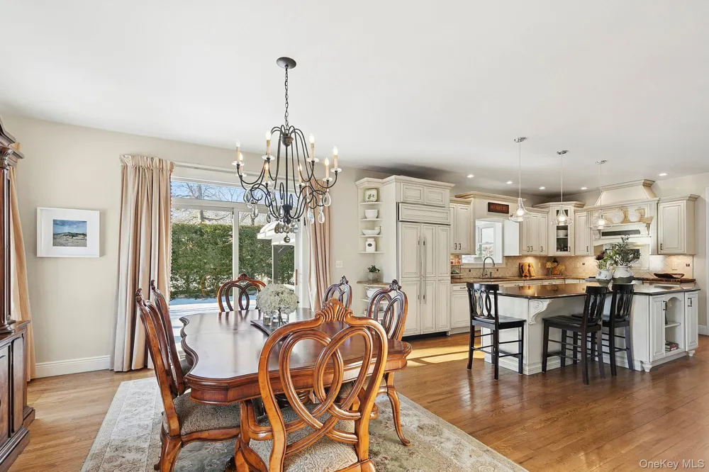 6 Dogwood Street East Quogue, NY 11942