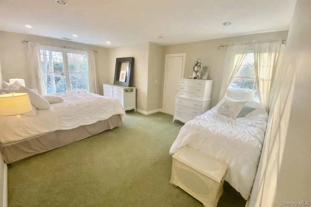 6 Dogwood Street East Quogue, NY 11942