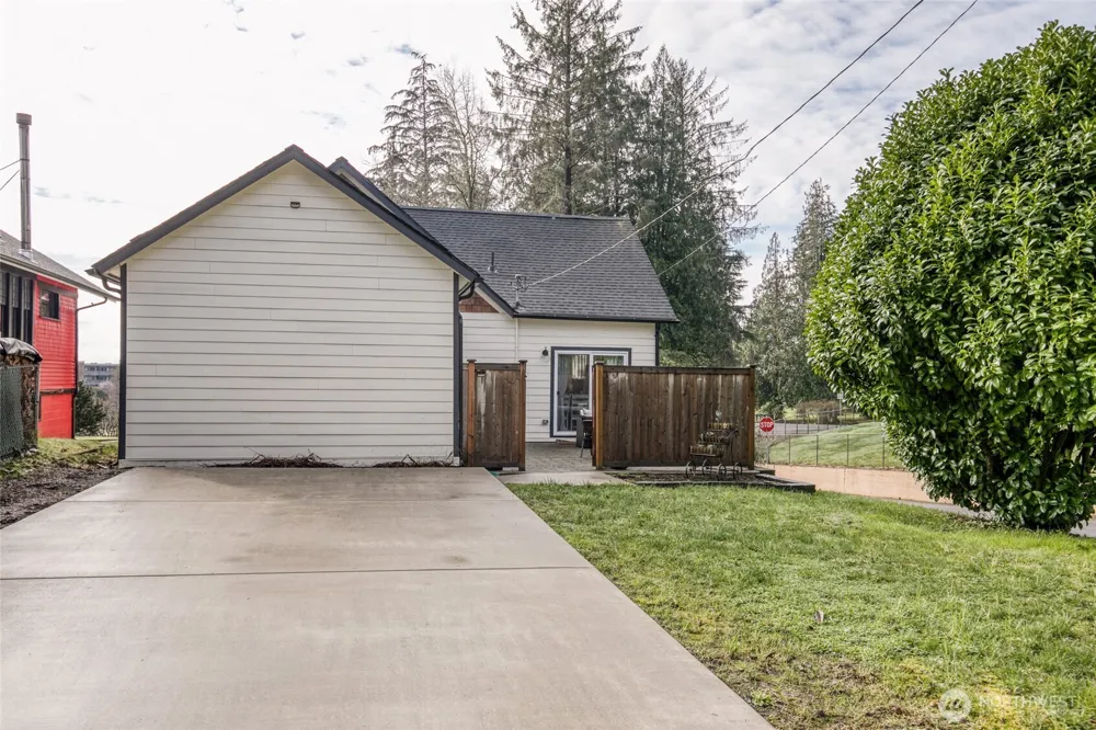 402 Burleigh Aberdeen, WA 98520