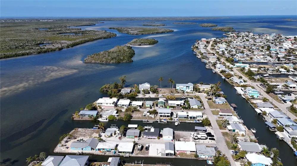 2650 COCO PLUM DRIVE Matlacha, FL 33993