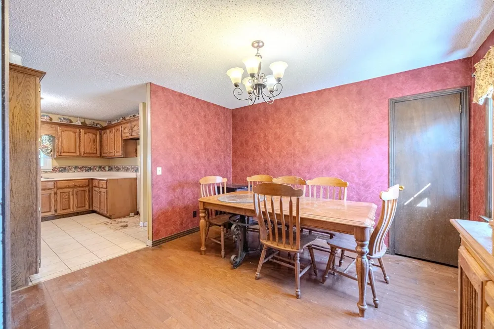 705 HURRICANE HILL DR Waynesboro, TN 38485