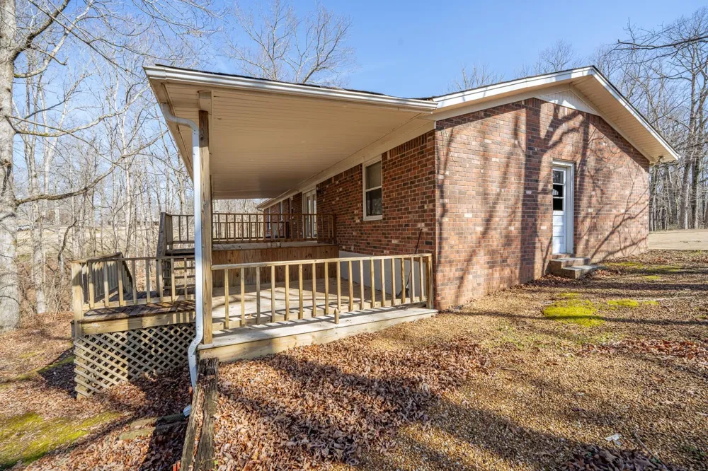 705 HURRICANE HILL DR Waynesboro, TN 38485