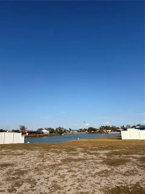 303 SHAMROCK BOULEVARD