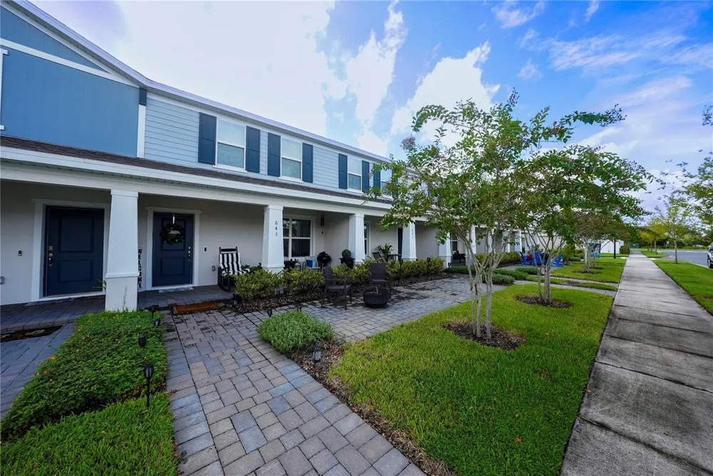 643 BELGROVE STREET Debary, FL 32713