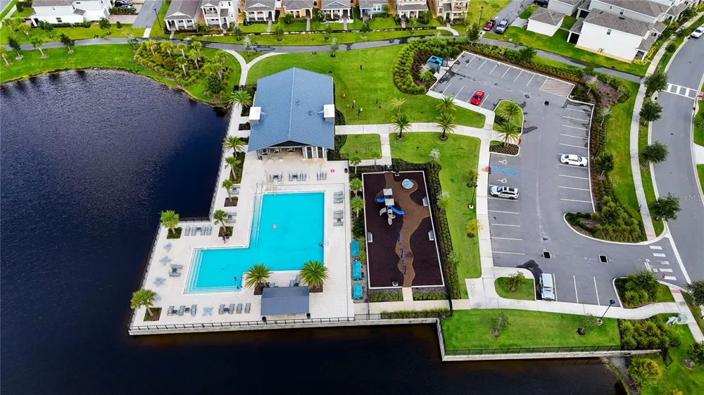 643 BELGROVE STREET Debary, FL 32713
