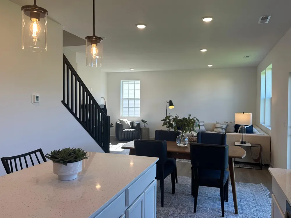 12584 Erskin Street NE