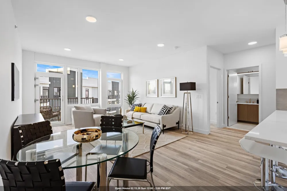 5711 JOHN F KENNEDY BLVD #201