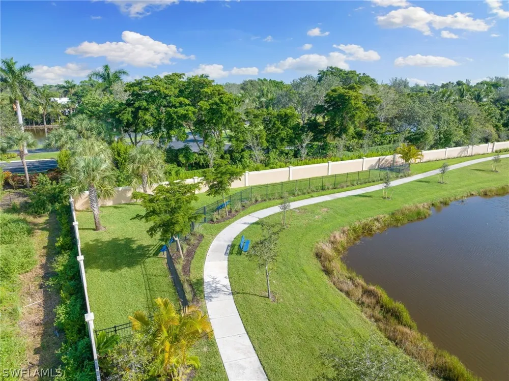 Arboretum Circle #102 Naples, FL 34112