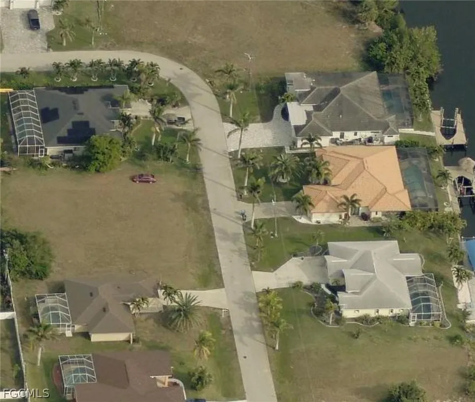SW 40th Terrace Cape Coral, FL 33914