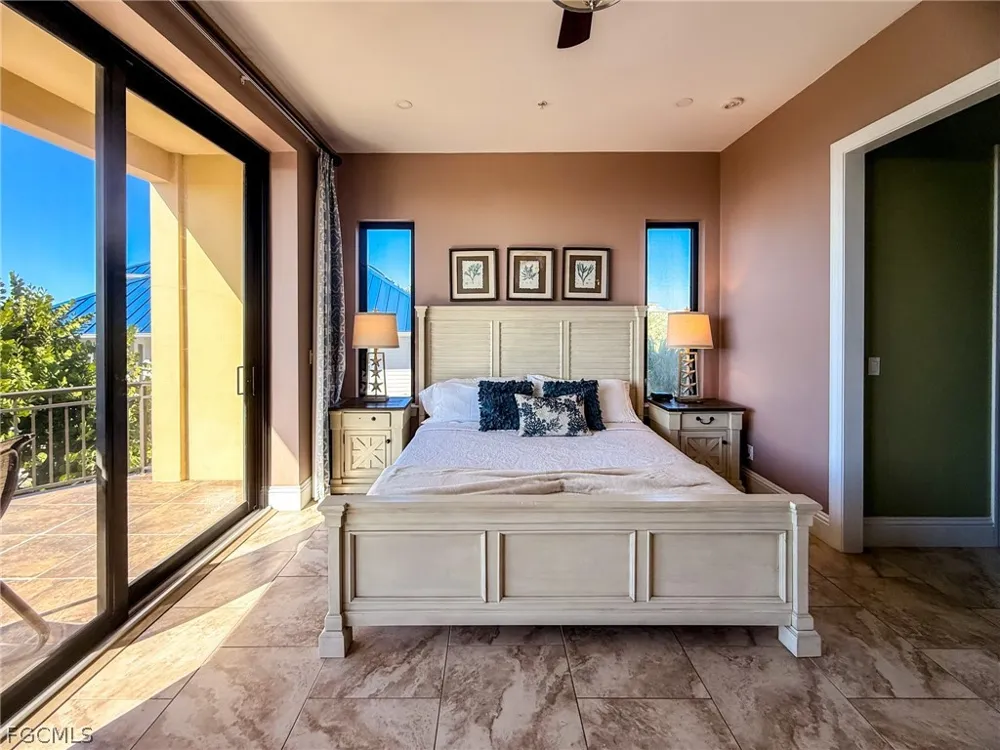 Gulf Lane Upper Captiva, FL 33924