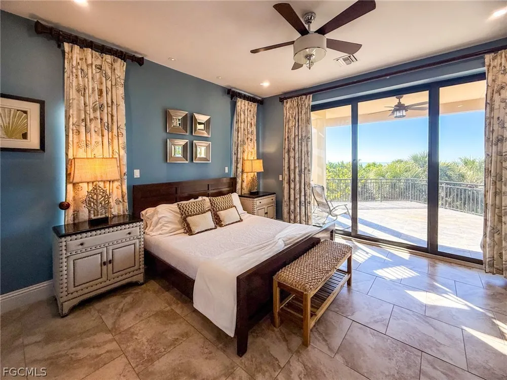 Gulf Lane Upper Captiva, FL 33924