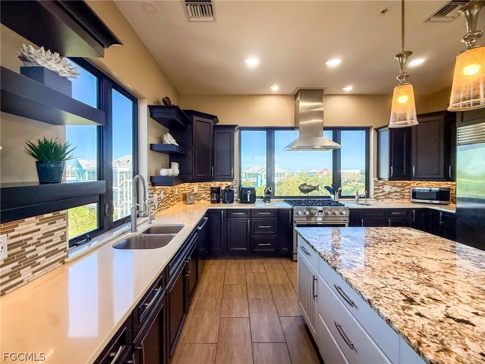 Gulf Lane Upper Captiva, FL 33924