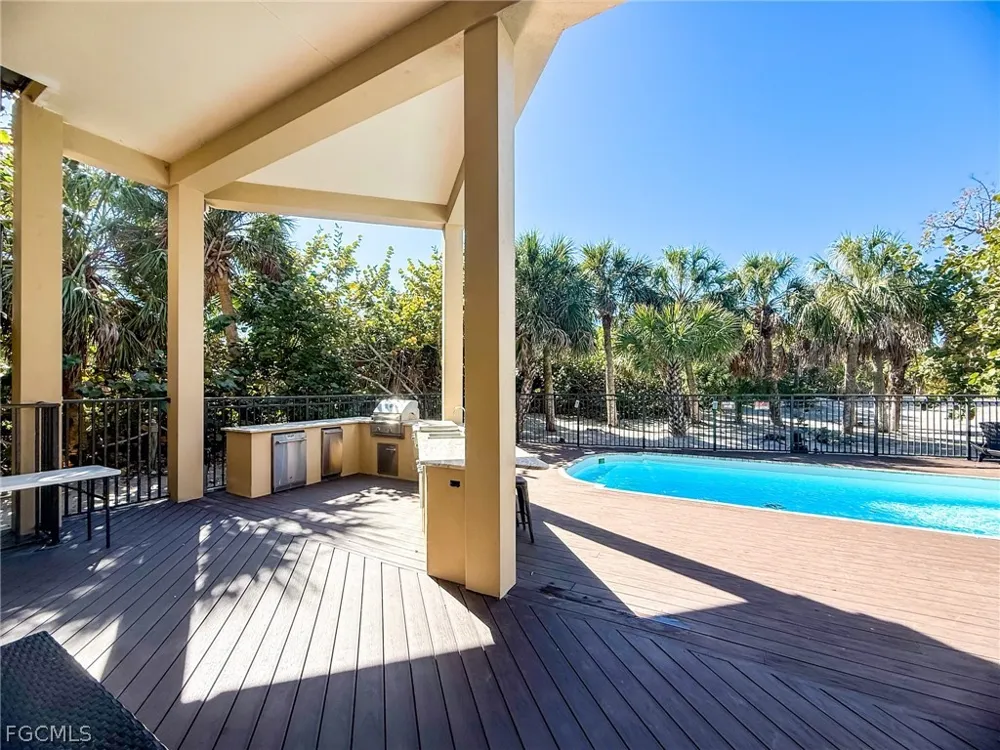 Gulf Lane Upper Captiva, FL 33924