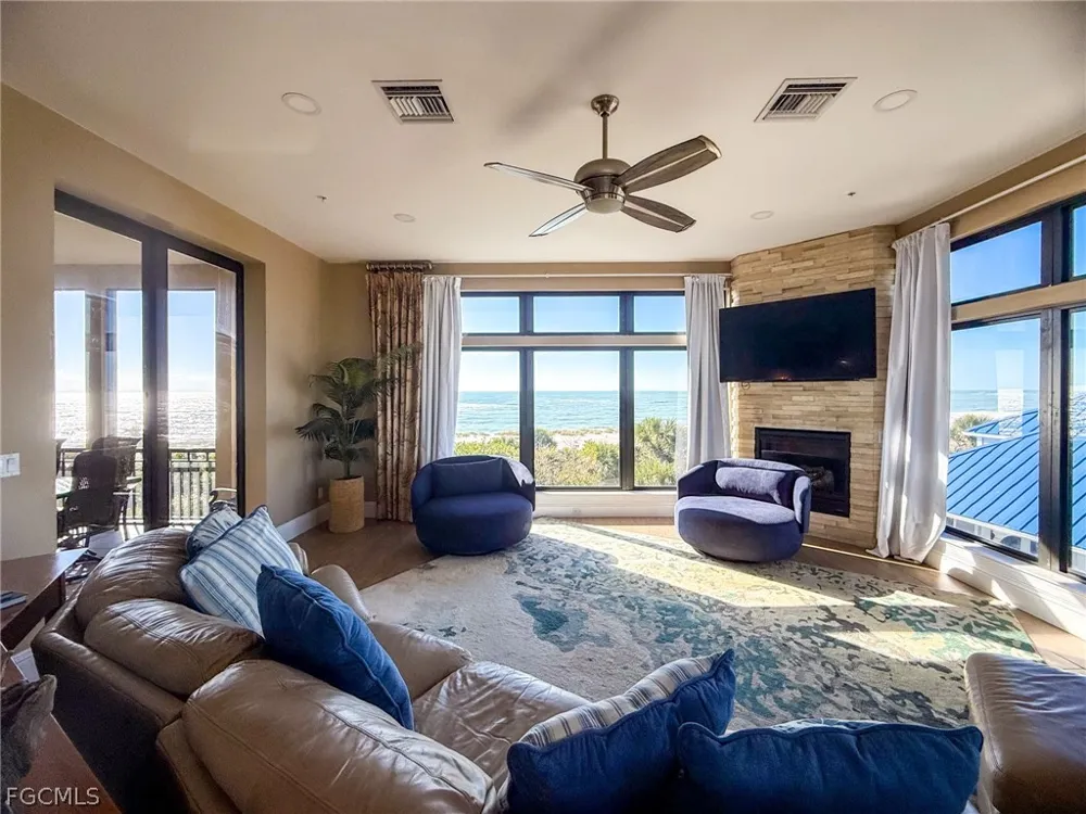 Gulf Lane Upper Captiva, FL 33924