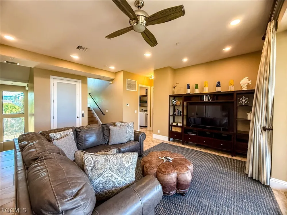 Gulf Lane Upper Captiva, FL 33924