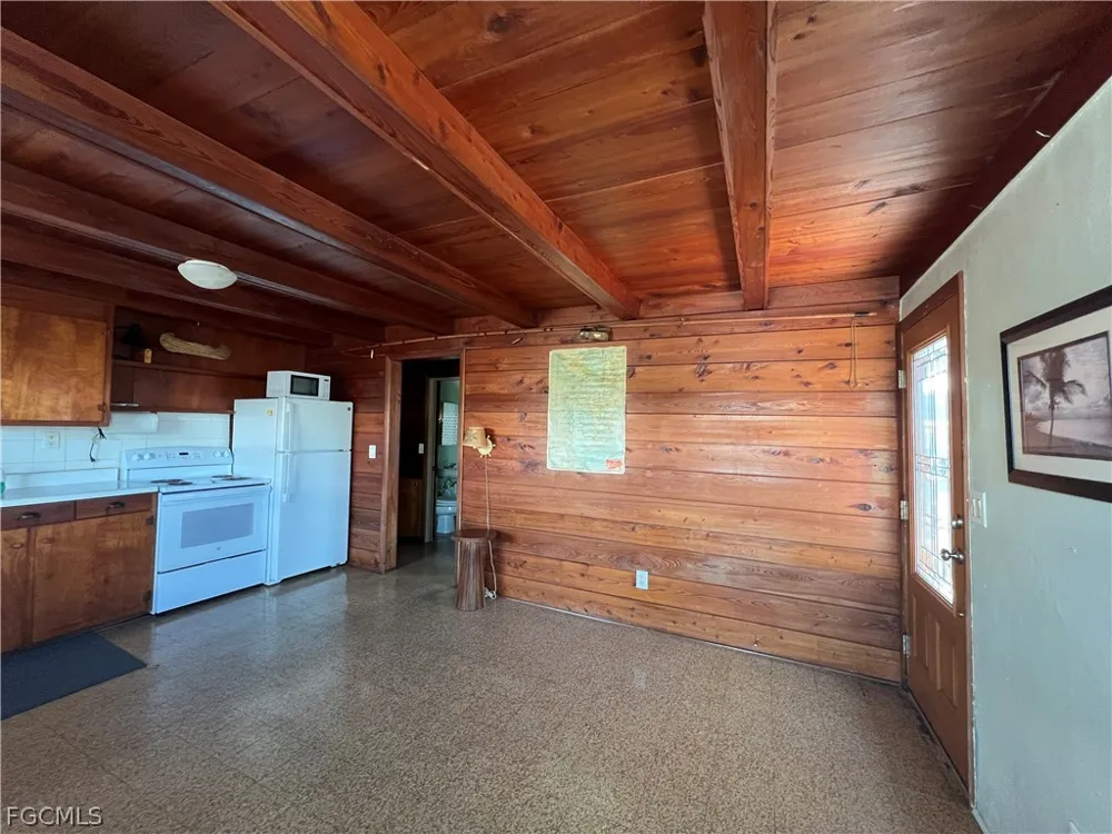 Coco Plum Drive Matlacha, FL 33993