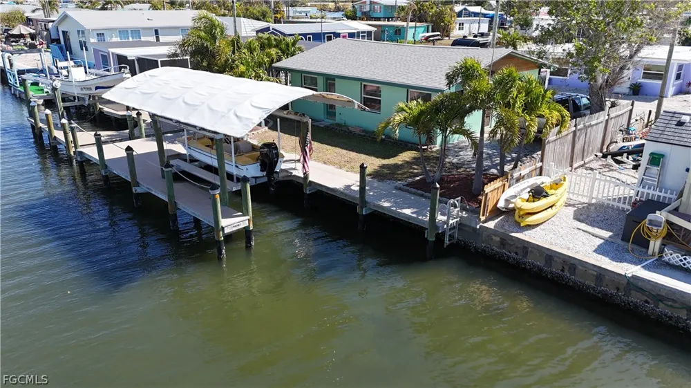 Coco Plum Drive Matlacha, FL 33993