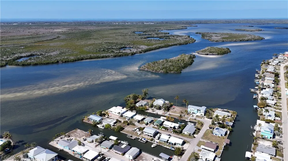 Coco Plum Drive Matlacha, FL 33993