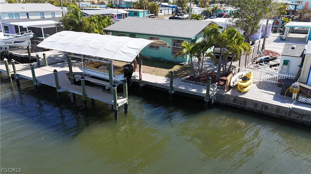 Coco Plum Drive Matlacha, FL 33993