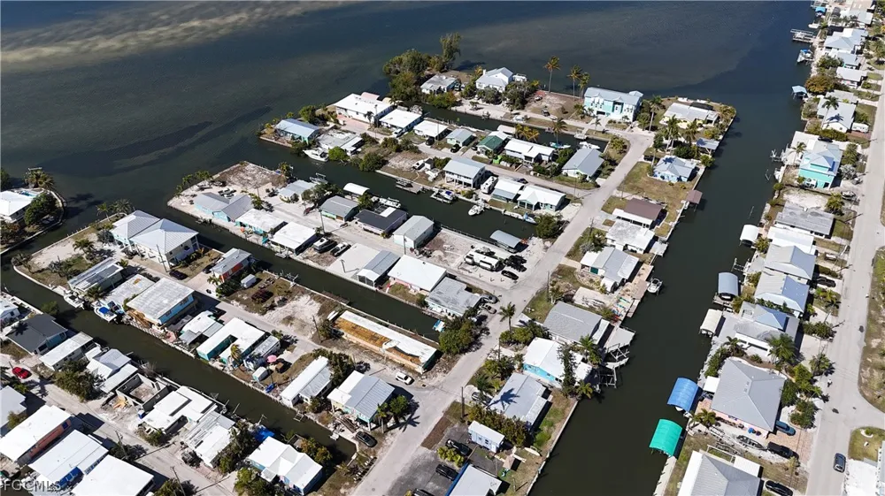 Coco Plum Drive Matlacha, FL 33993