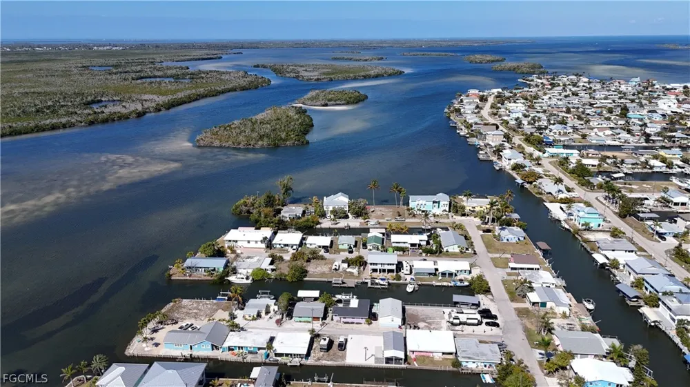 Coco Plum Drive Matlacha, FL 33993