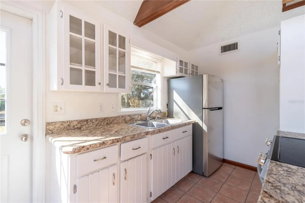 40043 W 8TH AVENUE Umatilla, FL 32784