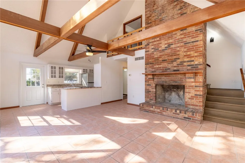 40043 W 8TH AVENUE Umatilla, FL 32784