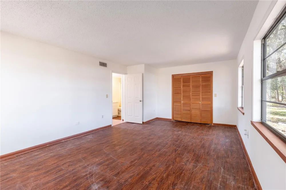 40043 W 8TH AVENUE Umatilla, FL 32784
