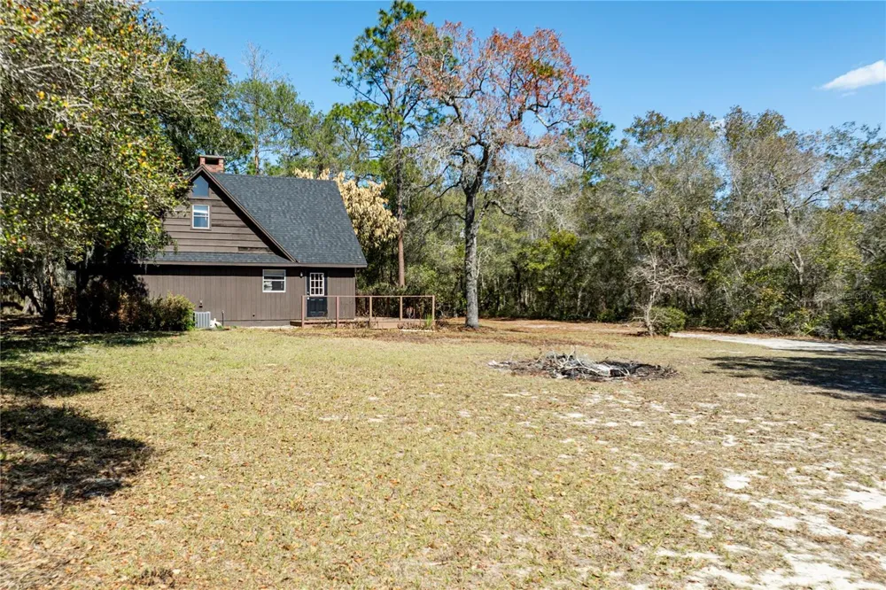 40043 W 8TH AVENUE Umatilla, FL 32784