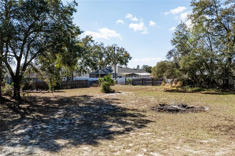 40043 W 8TH AVENUE Umatilla, FL 32784