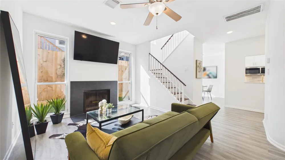 1211 Jackson Boulevard #G