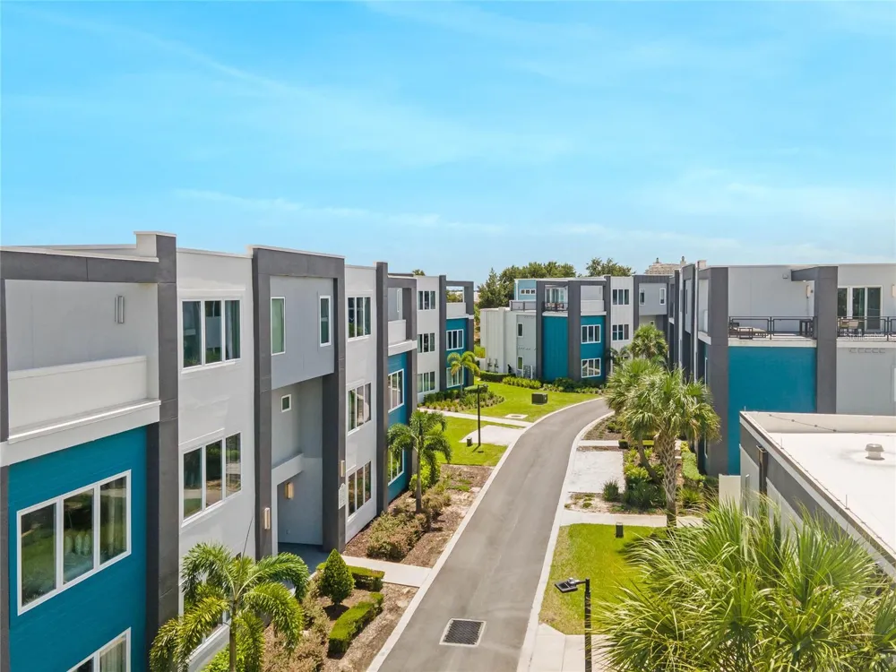 7770 SANDY RIDGE DRIVE #110 Reunion, FL 34747