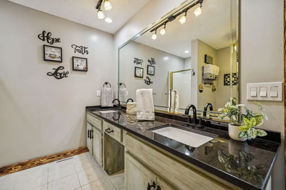 350 Alexander Road Ringgold, GA 30736