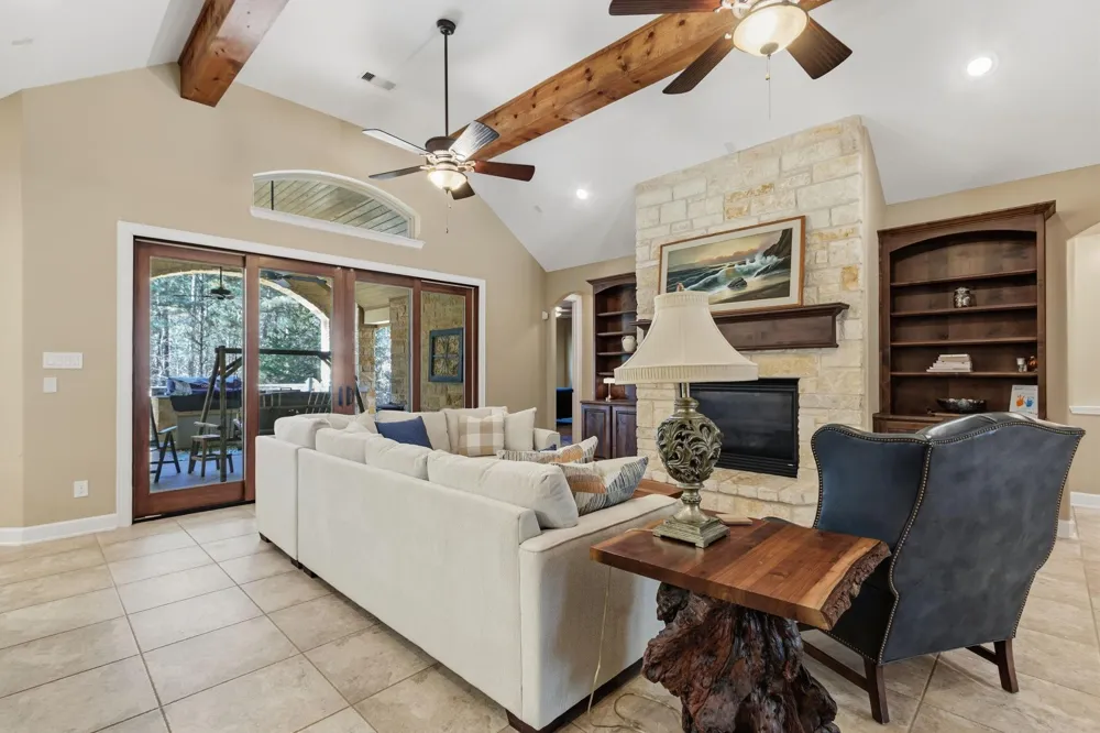 1142 Fletcher Anderson, TX 77830