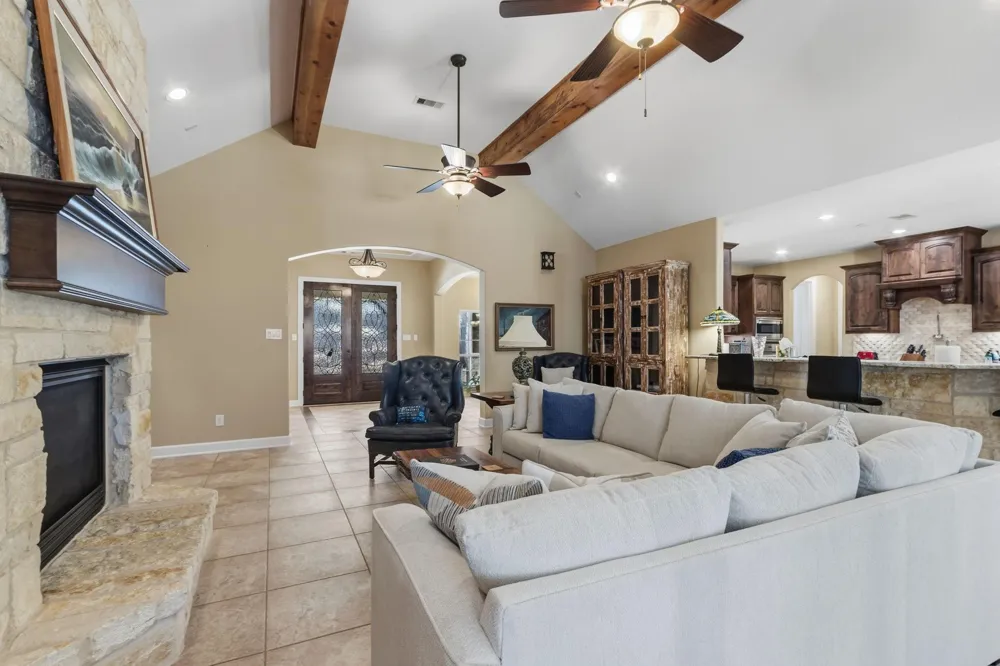 1142 Fletcher Anderson, TX 77830