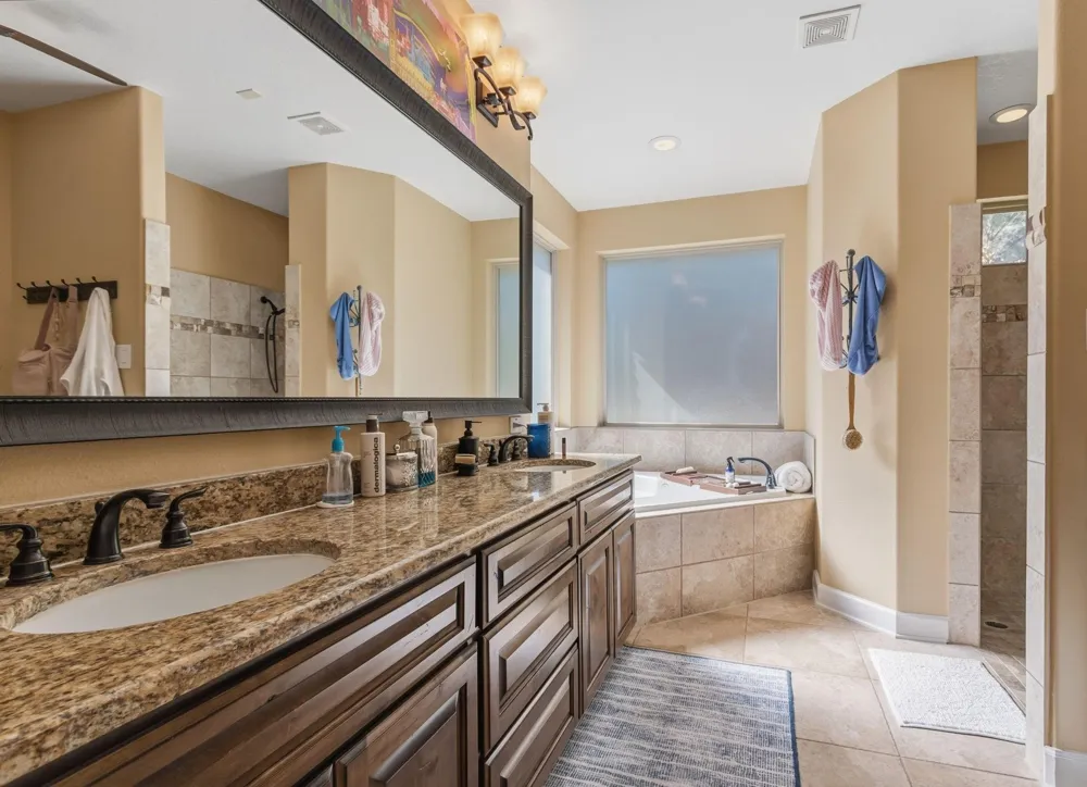 1142 Fletcher Anderson, TX 77830