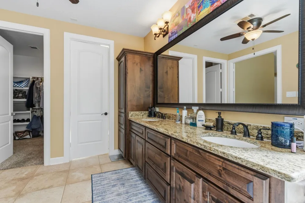 1142 Fletcher Anderson, TX 77830