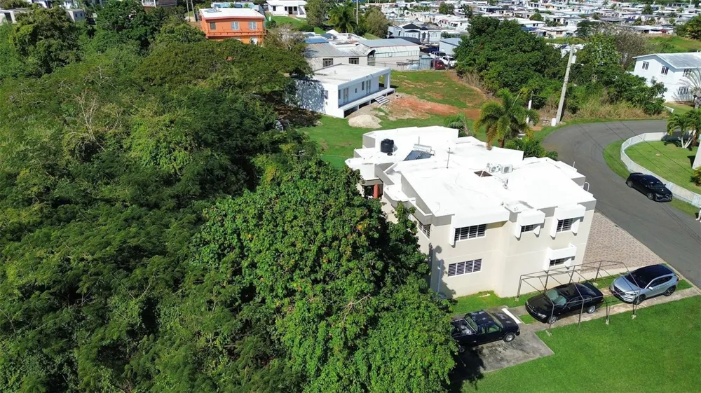 1117 CALLE VIRGINIA BARRETO GARCIA Quebradillas, PR 00678