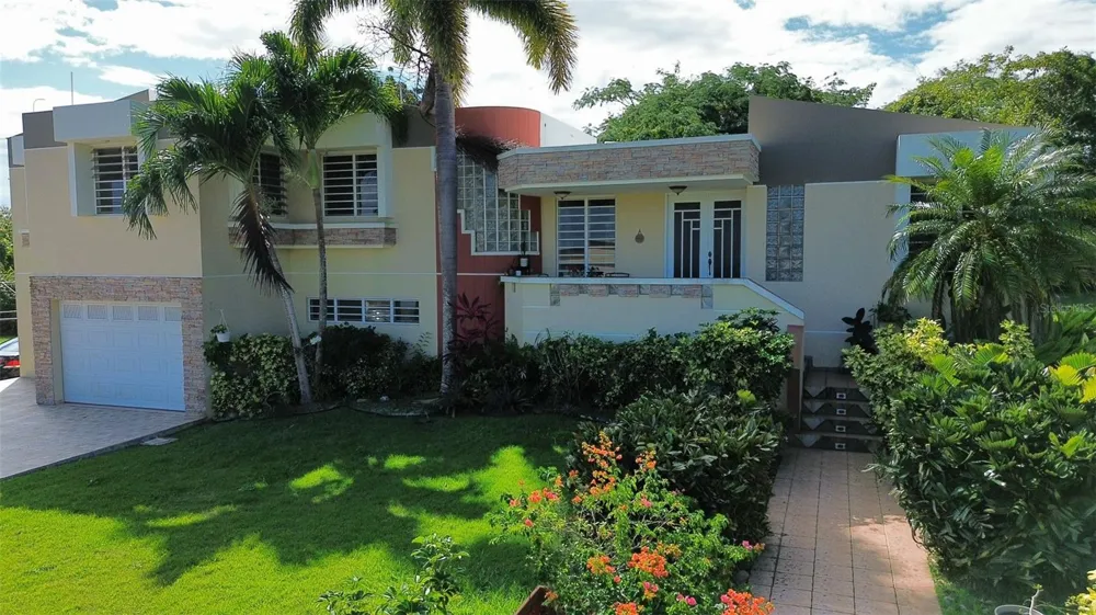 1117 CALLE VIRGINIA BARRETO GARCIA Quebradillas, PR 00678