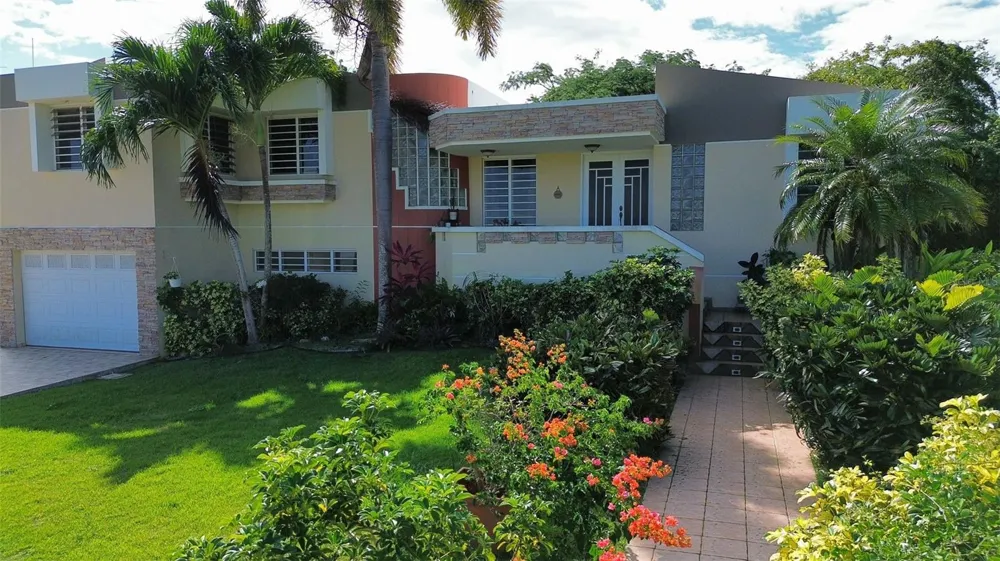 1117 CALLE VIRGINIA BARRETO GARCIA Quebradillas, PR 00678