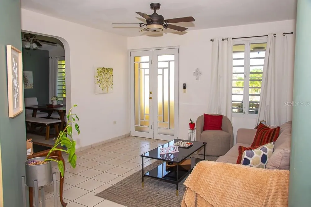1117 CALLE VIRGINIA BARRETO GARCIA Quebradillas, PR 00678