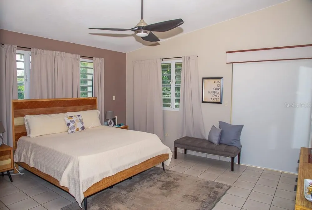 1117 CALLE VIRGINIA BARRETO GARCIA Quebradillas, PR 00678