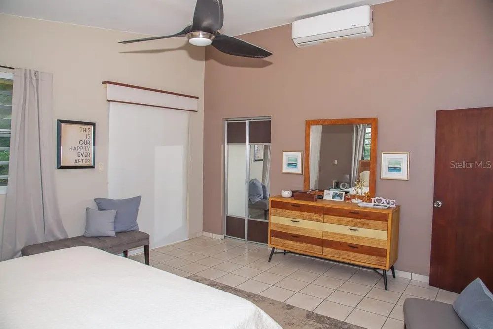 1117 CALLE VIRGINIA BARRETO GARCIA Quebradillas, PR 00678