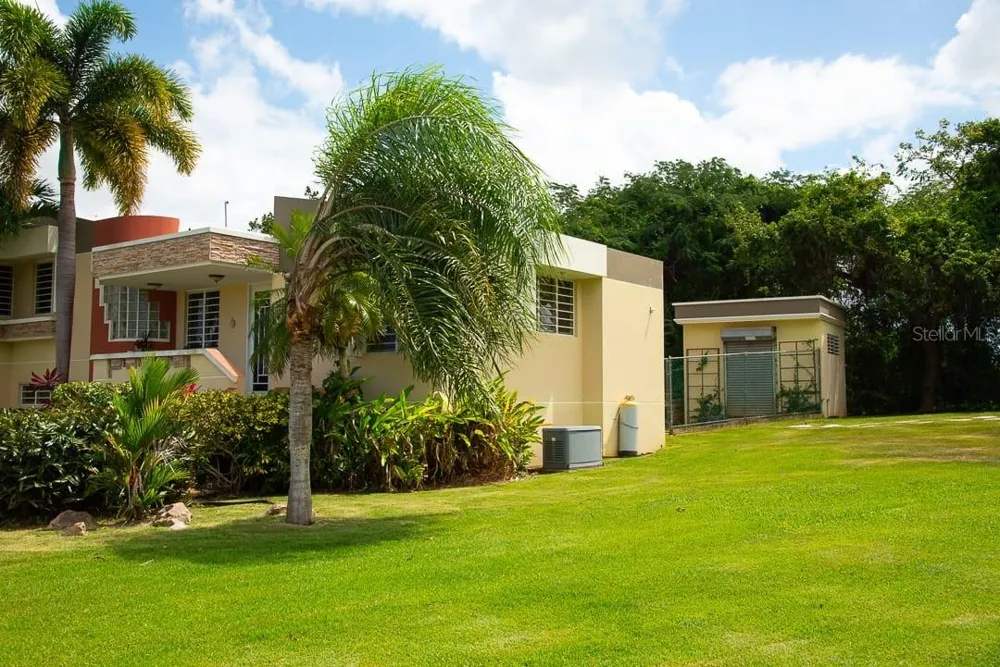 1117 CALLE VIRGINIA BARRETO GARCIA Quebradillas, PR 00678