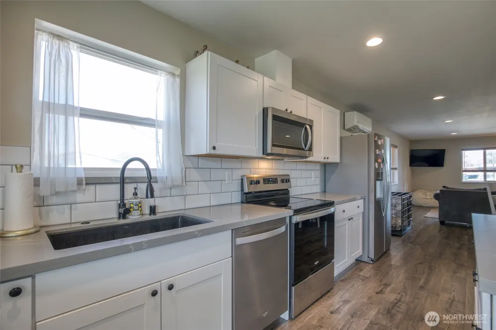 839 1st Street Westport, WA 98595
