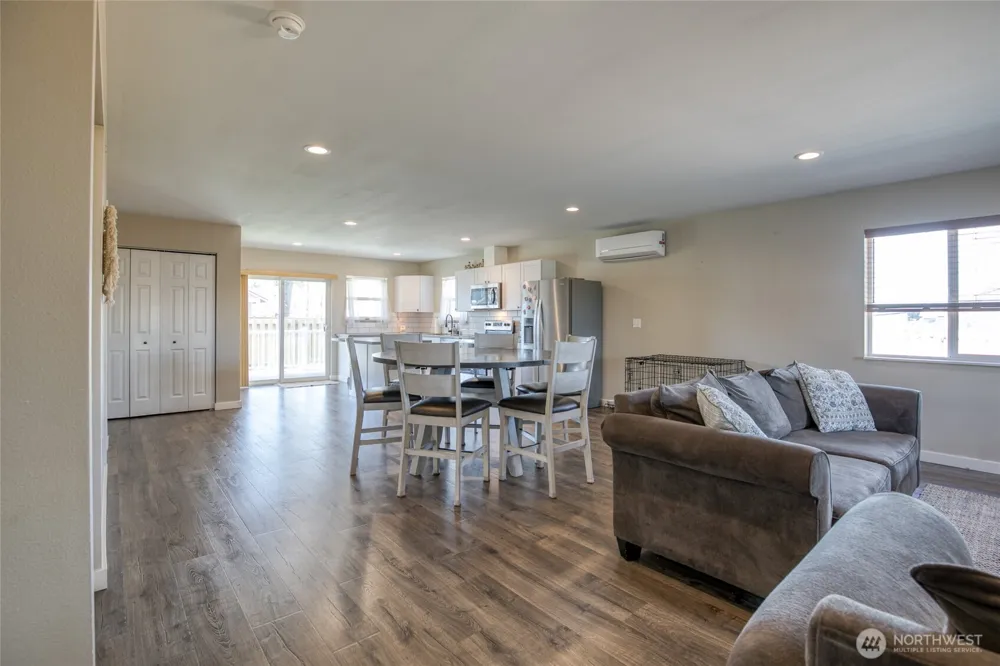 839 1st Street Westport, WA 98595